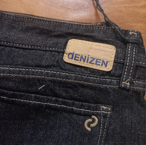 Branded denizen from levi's black color jeans( size 32) - Picture 3 of 7